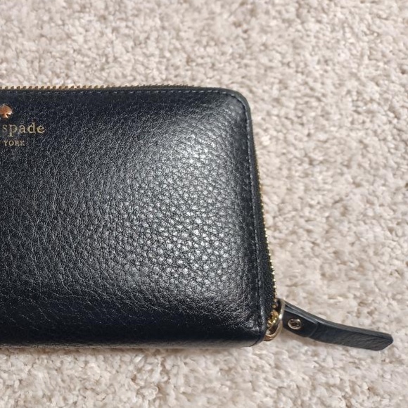 KATE SPADE Black Leather Lacey Accordion Cobble Hill Zip-Around Wallet - Picture 3 of 12